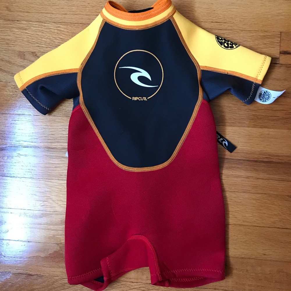Rip Curl kid’s short sleeve wetsuit size 1